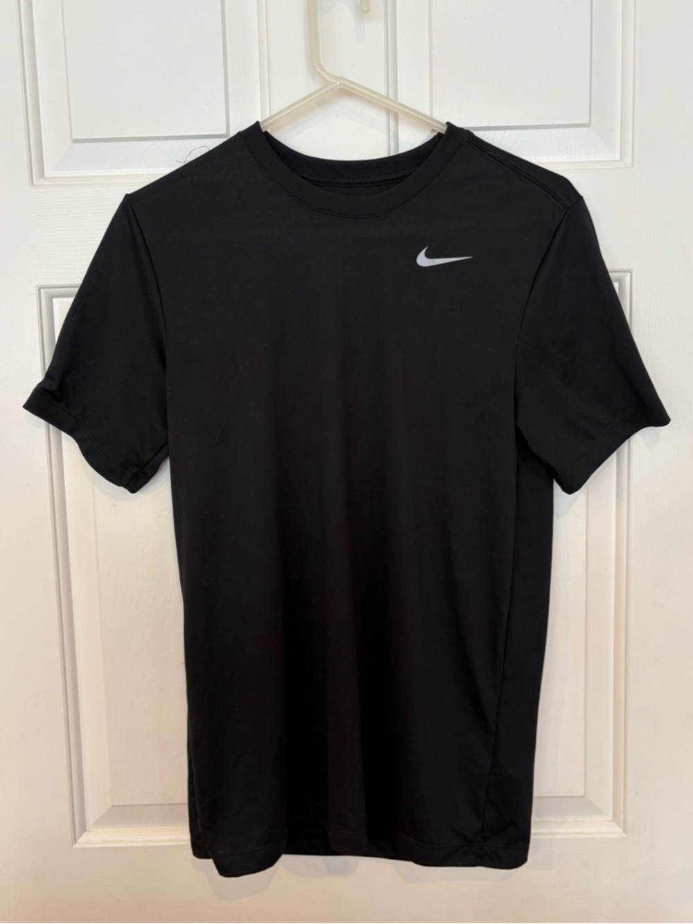 Nike The Nike Tee Dri FIT Black T Shirt Mens Small Swoosh Training Gym Stretch